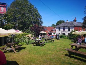 The Queens Head Pub Sheet Petersfield Hampshire - Pubs Near Petersfield - Takeaway Pizza - Pizzas - Cask Ales & Excellent Food